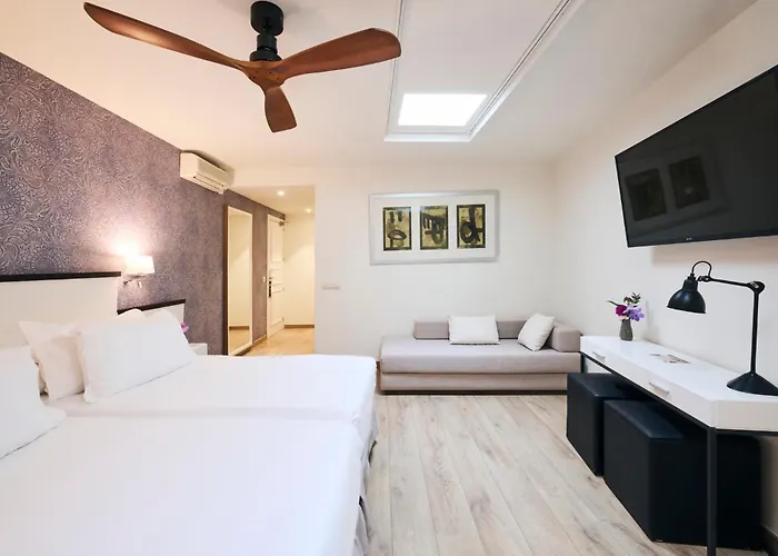 Hotel H10 Raco del Pi Barcellona